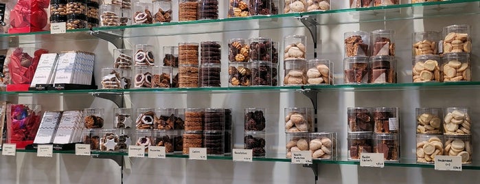 Pure Pastry by Tim Teigtmeier is one of (Closed Places: Dusseldorf).