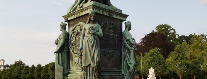 Großherzog Karl-Friedrich von Baden Denkmal is one of Tempat yang Disukai Nurdan.