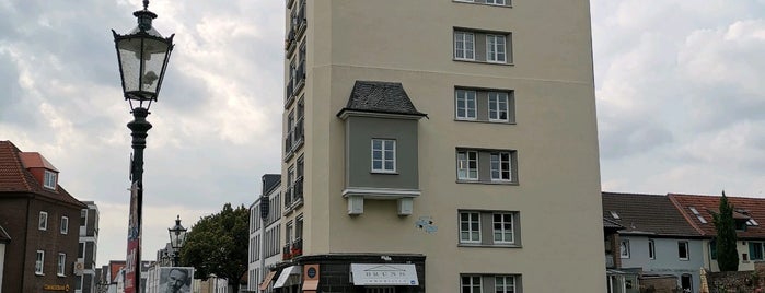 Klemensplatz is one of Best of Kaiserswerth, Düsseldorf.