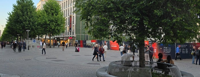 Königstraße is one of Stuttgart Best: Sights & shops.