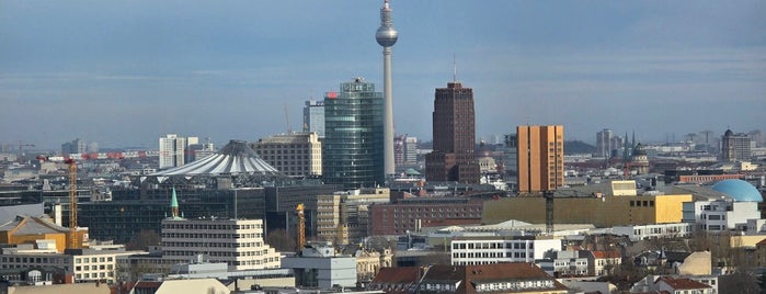 Hotel Riu Plaza Berlin is one of Berlin 2020.