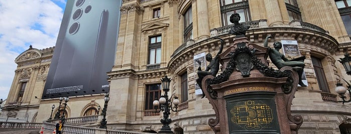 Place Charles Garnier is one of Lieux qui ont plu à Pedro.