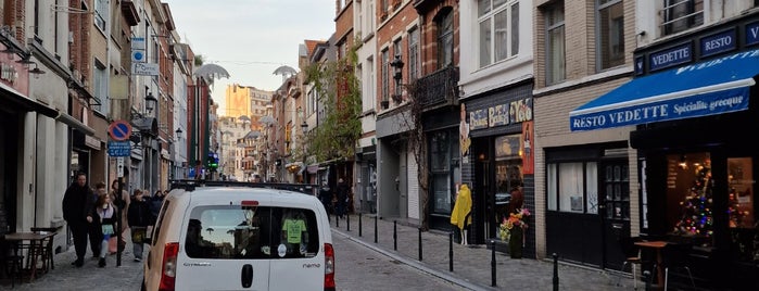 Rue de Flandre is one of Cafés, restaurants, boutiques du Vismet, Bruxelles.