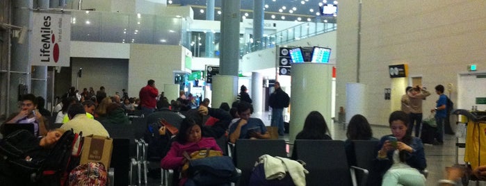 Aeropuerto Internacional El Dorado (BOG) is one of Bogotá.