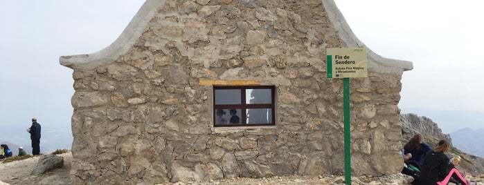 Refugio de Miramundos is one of Lugares Míticos de Jaén.