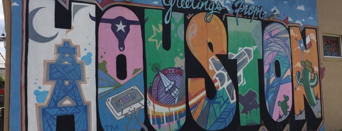 Greetings From Houston (2014) mural by Daniel Anguilu is one of GALVESTON ROADTRIP 2023.