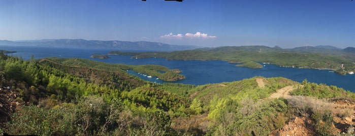 İngiliz Limanı Oltuk Koyu is one of Lieux qui ont plu à Tugba.