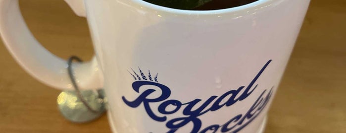 Royal Docks Brewing Company is one of Lugares favoritos de Ba6si.