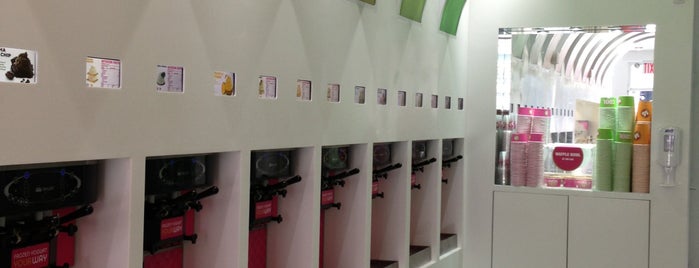 16 Handles is one of Nolita Rest.