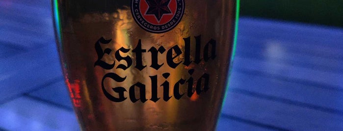 Tropical Bar is one of Estrella Galicia fóra de Galicia.