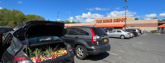 The Home Depot is one of Guide to Kingston's best spots.