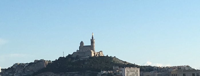 Marseille is one of Lieux qui ont plu à Bianca.