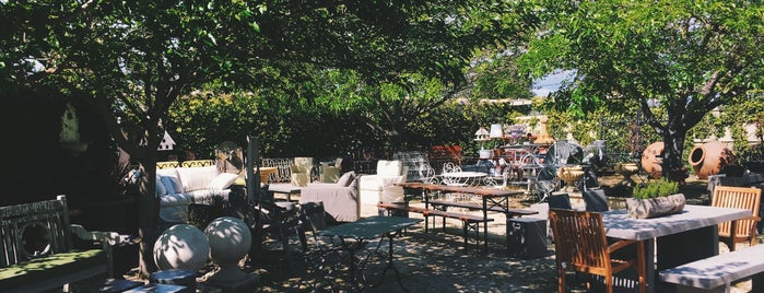 Sonoma Country Antiques is one of Non-Food Joints.