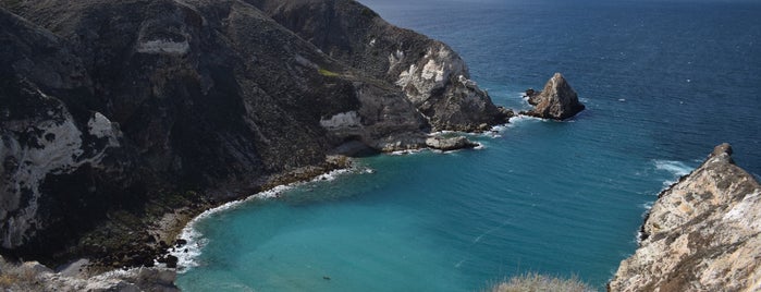 Channel Islands National Park is one of California Suggestions.