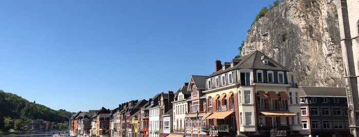 Dinant is one of Belgique.