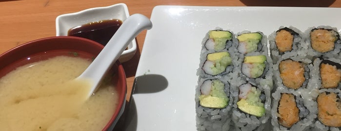 Metro Sushi Cafe is one of Queens.