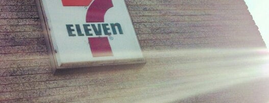 7-Eleven is one of Tempat yang Disukai Mark.