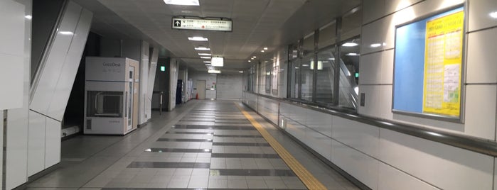 cocodesk 千葉駅 (千葉都市モノレール) is one of わーきんぐすぺいす.