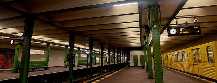U Deutsche Oper is one of U-Bahn Berlin.