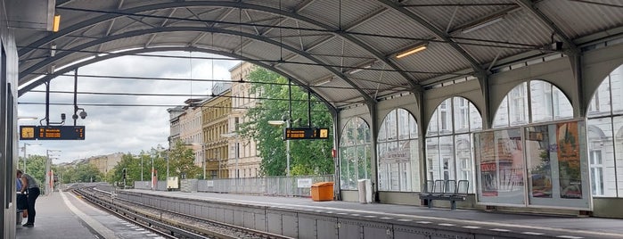 U Görlitzer Bahnhof is one of Posti che sono piaciuti a Albert.