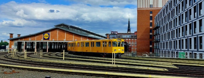 U Warschauer Straße is one of Trens e Metrôs!.