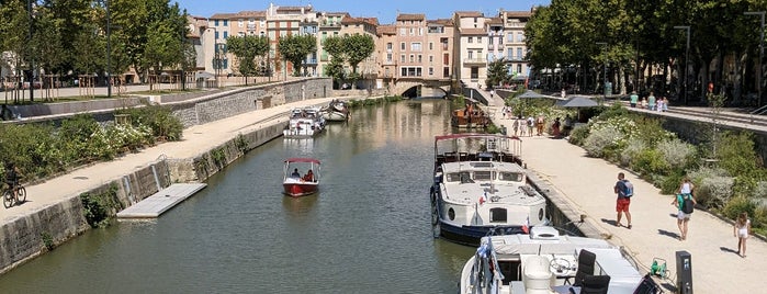 Pont des Marchands is one of Montpellier.
