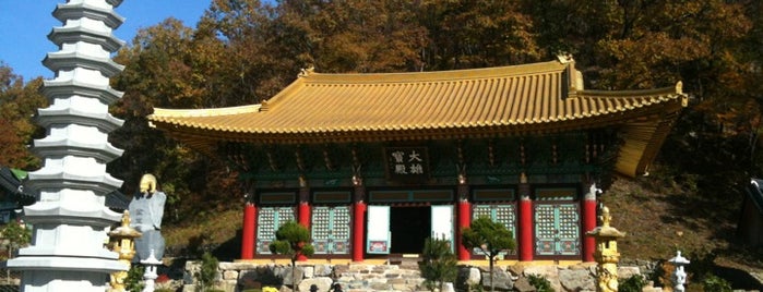 Geumdangsa is one of Buddhist temples in Honam.