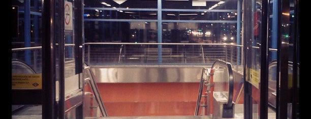 Metro San Fermín-Orcasur is one of Lieux qui ont plu à José Emilio.