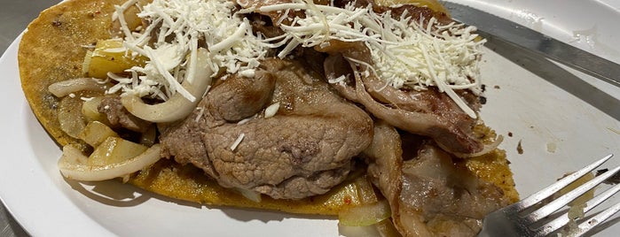 Los Sopes de la Nueve is one of ada eats and explores, mexico.