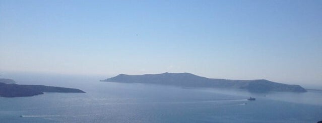 Cafe Del Mar e Sol is one of Santorini 2022.