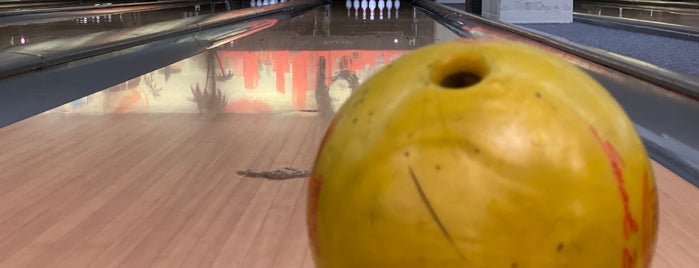 Solli Bowling is one of How to survive Oslo.