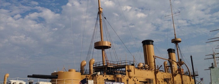 Cruiser USS Olympia is one of Tempat yang Disimpan Jenny.