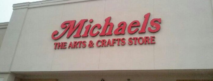 Michaels is one of Aundreaさんのお気に入りスポット.