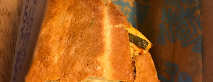 Tortas Frontera by Rick Bayless is one of Orte, die Wendy gefallen.