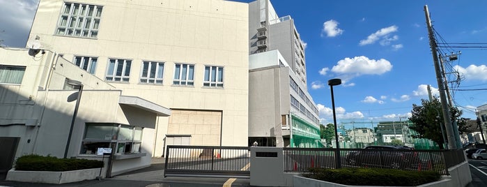 東京音楽大学 B館 is one of 東京音楽大学.