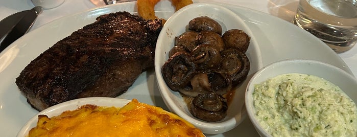 Carson's Prime Steaks & Famous Barbecue is one of Milwaukee Steak Dinners.