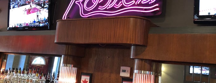 Rosie's Waterworks is one of Must-visit Bars in Milwaukee.