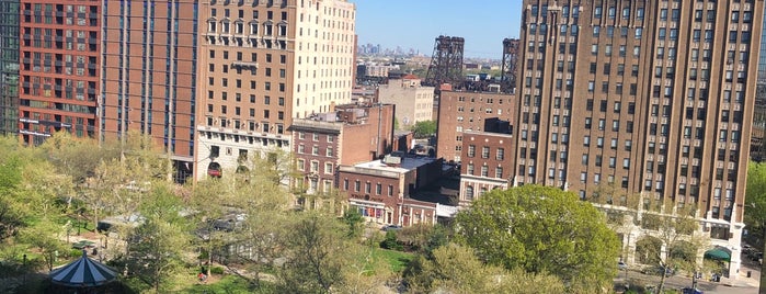 Prudential Tower is one of Posti che sono piaciuti a Shawn Ryan.