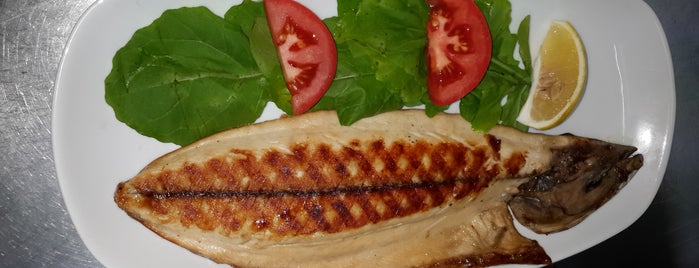 Yeşillik balık & salata is one of Restoranlar.