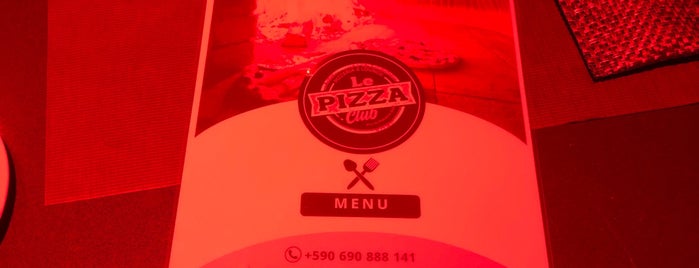 Le Pizza Club is one of Locais curtidos por Addison.