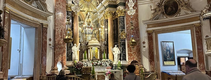 Basilica de la Virgen is one of Valencia.