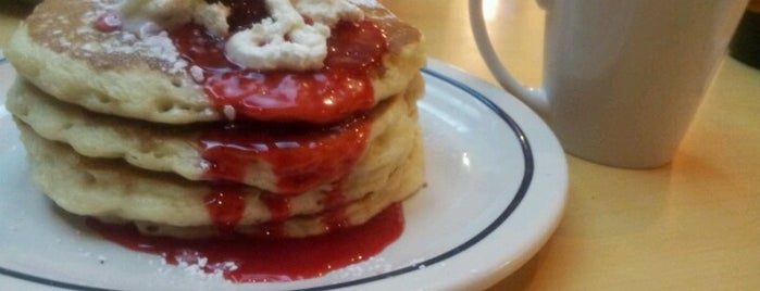 IHOP is one of Locais curtidos por Nelly.