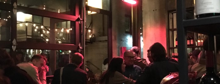 Bar Ferd'nand at Chophouse Row is one of Lugares favoritos de Yogita.