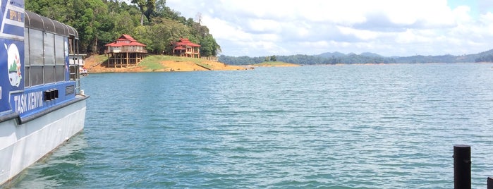 Lake Kenyir Resort & Spa is one of @Hulu Terengganu.