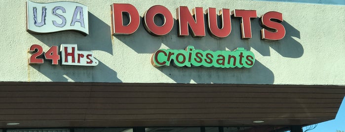 USA Donuts & Croissants is one of Laraさんの保存済みスポット.