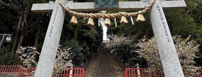 鹽竈神社 表参道 is one of Shrines & Temples.