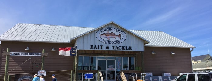 Chasin' Tails Outdoors Bait & Tackle is one of สถานที่ที่ Allicat22 ถูกใจ.