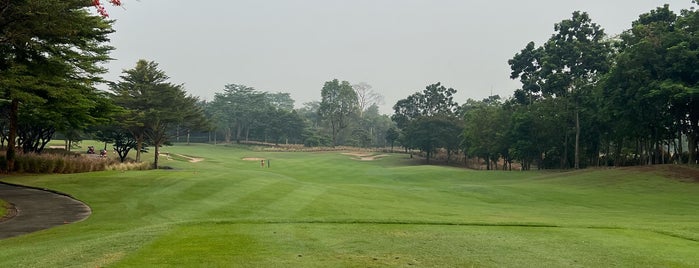 Royale Jakarta Golf Club is one of Golf Courses (Indo).