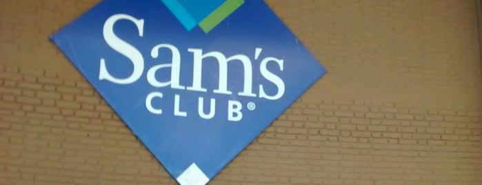 Sam's Club is one of Macro Super e outros Mercados.