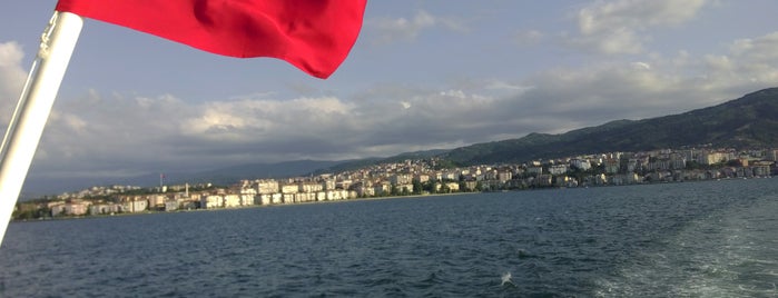 Değirmendere İzmit Deniz Otobüsü is one of DEĞİRMENDERE.